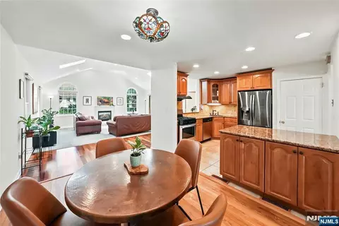 Dining - 219 Morningside Rd, Paramus, NJ 07652 photo 1 of 3