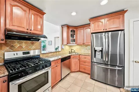 Kitchen - 219 Morningside Rd, Paramus, NJ 07652 photo 1 of 2