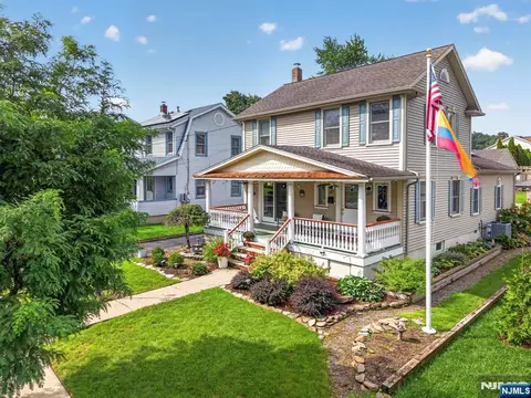 26 3rd Ave, Hawthorne, NJ 07506