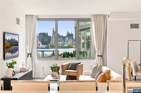 9 Ave At Port Imperial #413, West New York, NJ 07093
