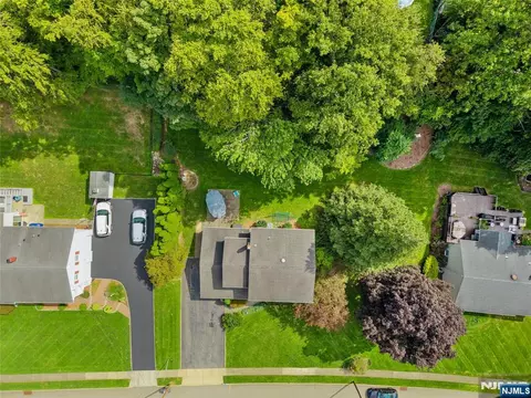 View/Area - 12 Ryder Rd, Wayne, NJ 07470 photo 1 of 3