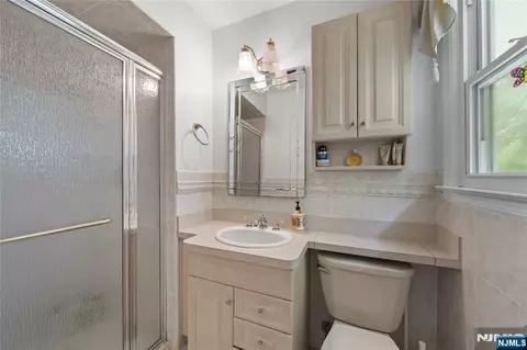 Bath - 12 Ryder Rd, Wayne, NJ 07470 photo 2 of 3