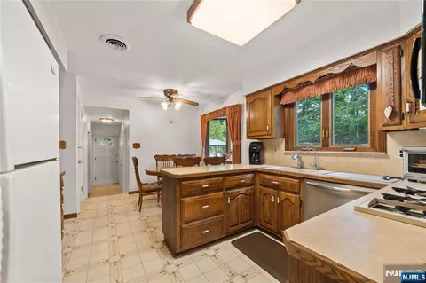 Entry Way - 12 Ryder Rd, Wayne, NJ 07470 photo 1 of 1