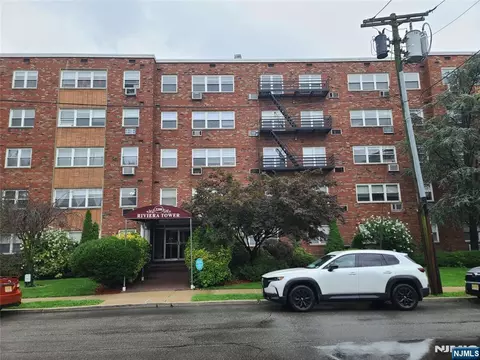 2200 Center Ave #E6, Fort Lee, NJ 07024