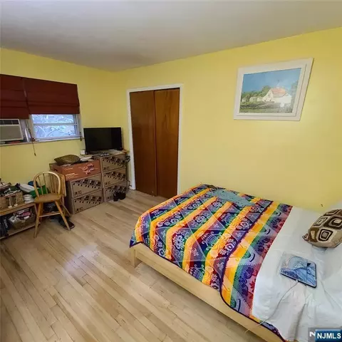Bedroom - 3 Hooks Ln, Edgewater, NJ 07020 photo 5 of 5