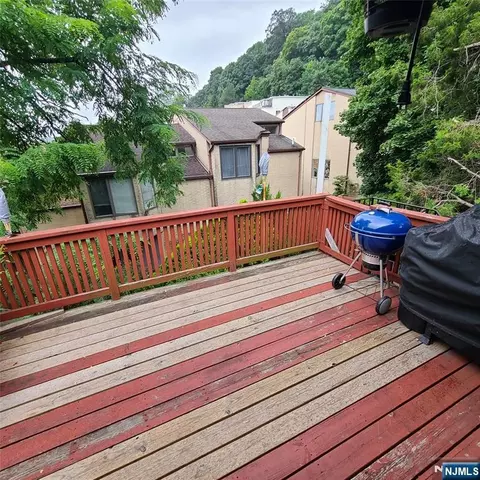 Other - 3 Hooks Ln, Edgewater, NJ 07020 photo 6 of 9