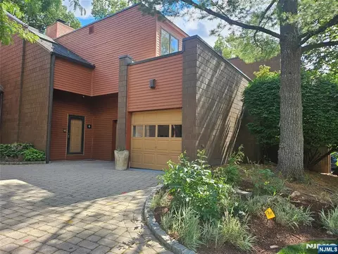6 Old Quarry Rd, Englewood, NJ 07631