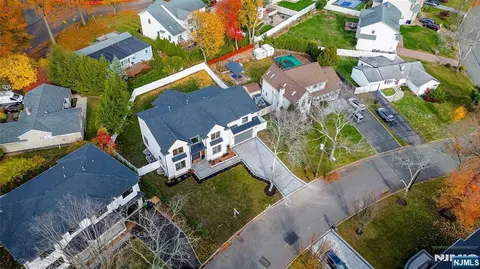 View/Area - 333 Harrison St, Paramus, NJ 07652 photo 2 of 2