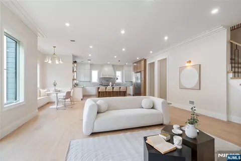Living - 333 Harrison St, Paramus, NJ 07652 photo 3 of 7