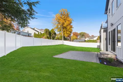 Exterior - 333 Harrison St, Paramus, NJ 07652 photo 3 of 3