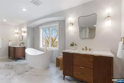 Bath - 333 Harrison St, Paramus, NJ 07652 photo 4 of 7