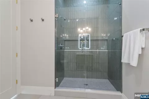 Bath - 333 Harrison St, Paramus, NJ 07652 photo 2 of 7