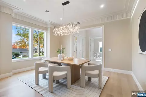 Dining - 333 Harrison St, Paramus, NJ 07652 photo 2 of 3
