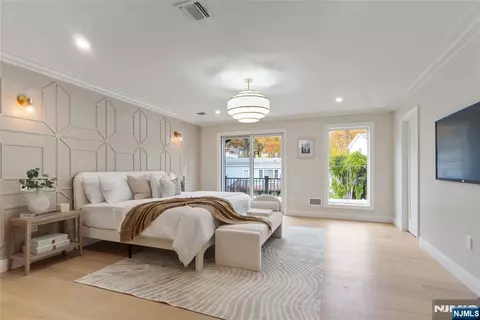 Bedroom - 333 Harrison St, Paramus, NJ 07652 photo 2 of 3