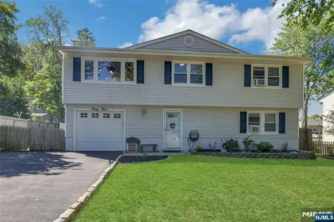 33 Van Buren Ave, Westwood, NJ 07675