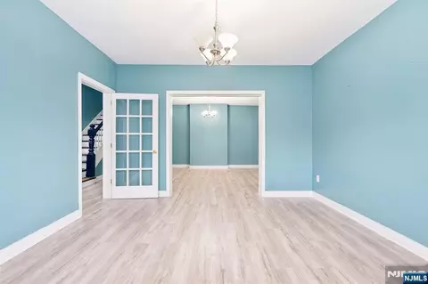 201 Center St, Orange, NJ 07050