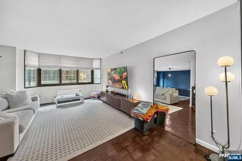 Living - 326 Prospect Ave #9J, Hackensack, NJ 07601 photo 4 of 4