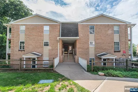 234 Vista Dr #134, Cedar Knolls, NJ 07927