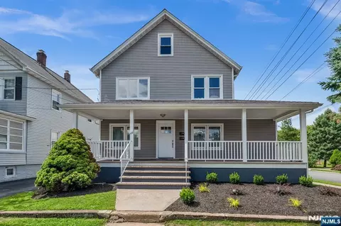 44 Zazzetti St, Waldwick, NJ 07463