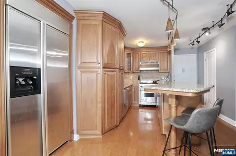 Kitchen - 277 Prospect Ave #18H, Hackensack, NJ 07601 photo 5 of 6