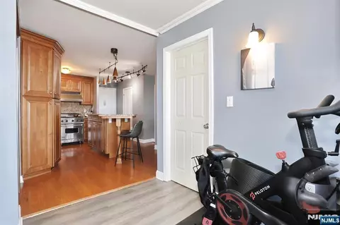 Entry Way - 277 Prospect Ave #18H, Hackensack, NJ 07601 photo 3 of 3