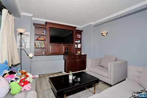 Living - 277 Prospect Ave #18H, Hackensack, NJ 07601 photo 4 of 5