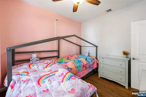 Bedroom - 331 Elmwood Dr, Paramus, NJ 07652 photo 4 of 4