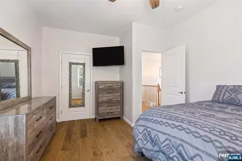 Bedroom - 331 Elmwood Dr, Paramus, NJ 07652 photo 2 of 4