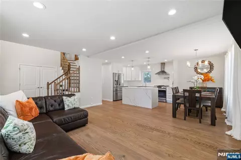 Other - 331 Elmwood Dr, Paramus, NJ 07652 photo 2 of 11