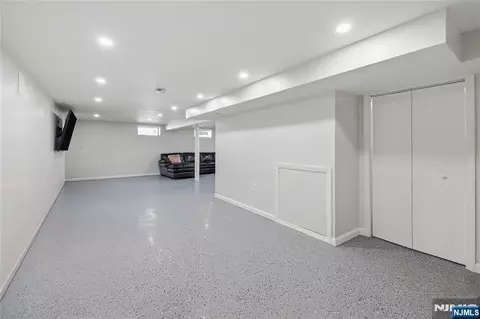 Other - 331 Elmwood Dr, Paramus, NJ 07652 photo 8 of 11