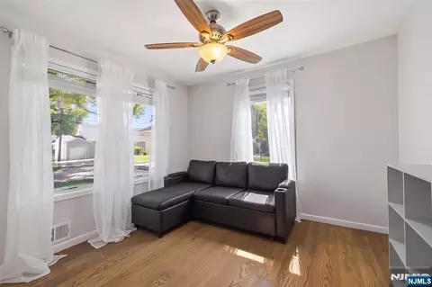 Living - 331 Elmwood Dr, Paramus, NJ 07652 photo 2 of 2