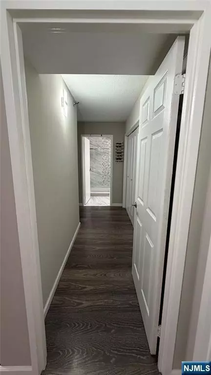 Entry Way - 326 Prospect Ave #11G, Hackensack, NJ 07601 photo 2 of 2