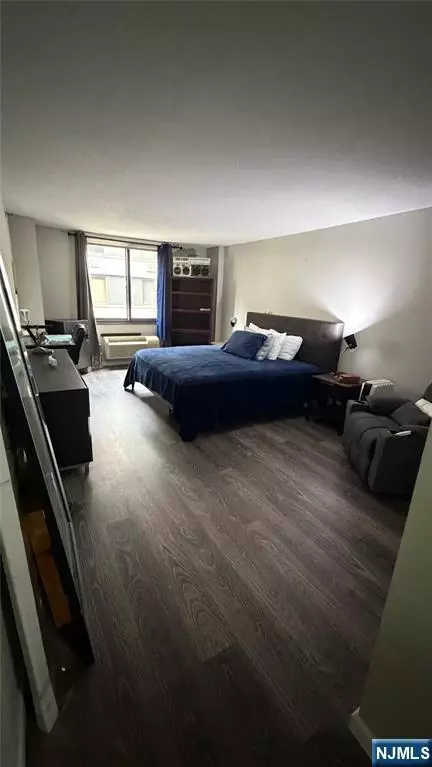 Bedroom - 326 Prospect Ave #11G, Hackensack, NJ 07601 photo 3 of 4