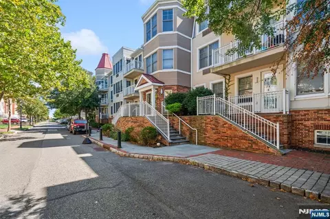 40 Constitution Way #5107, Jersey City, NJ 07305
