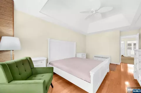 Bedroom - 8003 Brittany Dr, Wayne, NJ 07470 photo 2 of 5