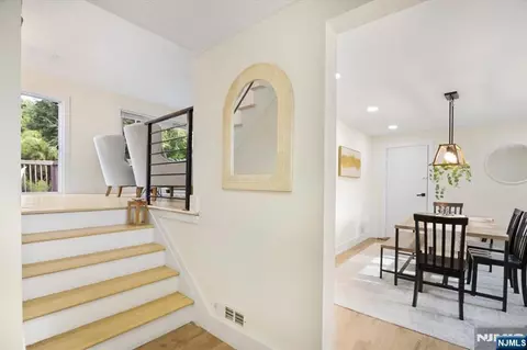 Entry Way - 53 Sylvan Ter, Wayne, NJ 07470 photo 1 of 2