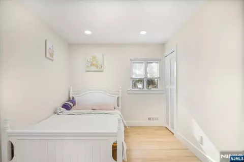 Bedroom - 53 Sylvan Ter, Wayne, NJ 07470 photo 3 of 6
