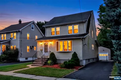 638 Asbury St, New Milford, NJ 07646