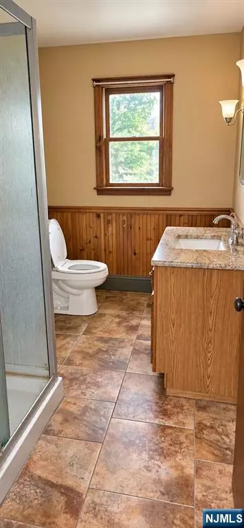 Bath - 1486 Alps Rd, Wayne, NJ 07470 photo 2 of 2