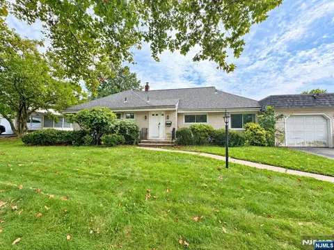 377 Hoffman Ave, New Milford, NJ 07646