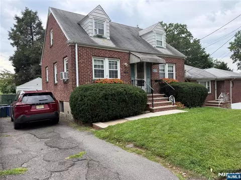 72 Fairview Ave, Bogota, NJ 07603