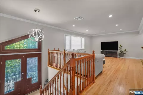Other - 318 Briarcliff Ln, Paramus, NJ 07652 photo 2 of 6