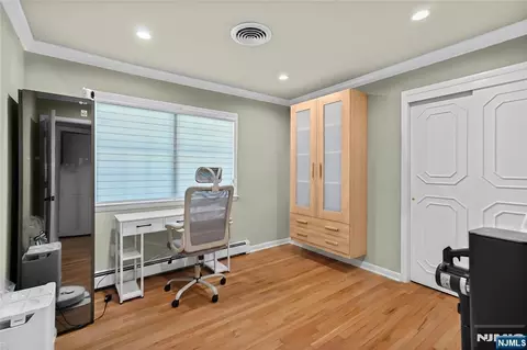 Other - 318 Briarcliff Ln, Paramus, NJ 07652 photo 3 of 6