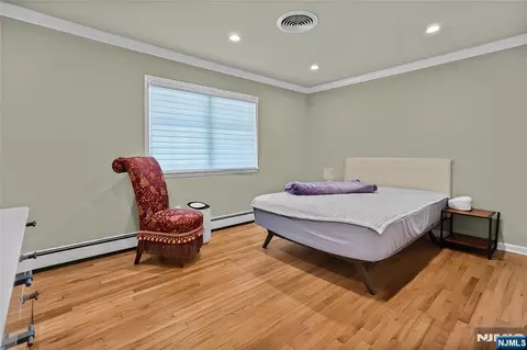 Bedroom - 318 Briarcliff Ln, Paramus, NJ 07652 photo 1 of 4