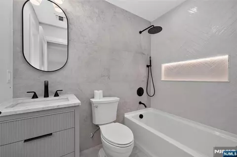 Bath - 85 Oliver Rd, Paramus, NJ 07652 photo 6 of 7