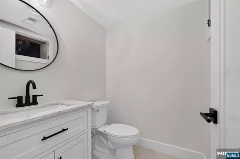 Bath - 85 Oliver Rd, Paramus, NJ 07652 photo 7 of 7