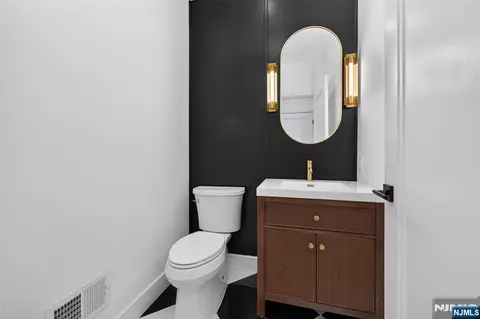 Bath - 85 Oliver Rd, Paramus, NJ 07652 photo 1 of 7