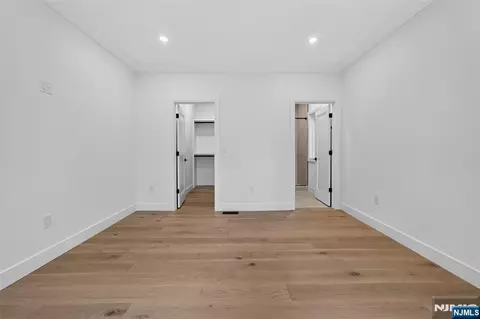 Bedroom - 85 Oliver Rd, Paramus, NJ 07652 photo 1 of 8