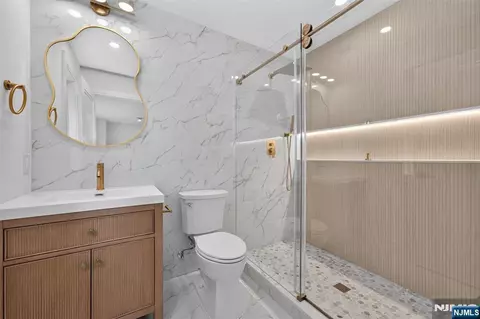 Bath - 85 Oliver Rd, Paramus, NJ 07652 photo 4 of 7