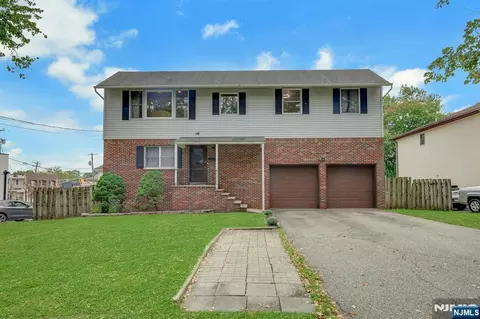 198 Scharer Ave, Northvale, NJ 07647